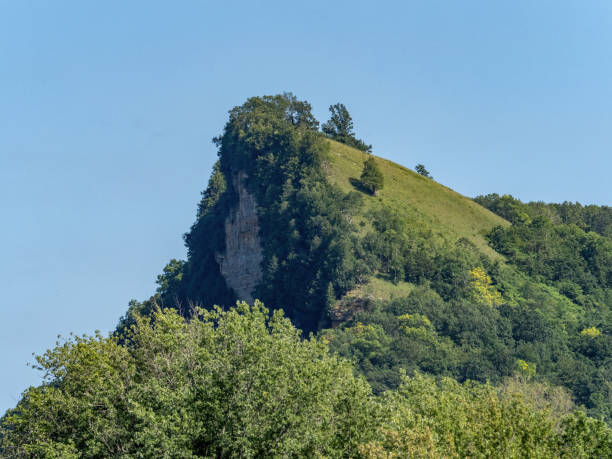 istock Queen's Bluff seen from Mississippi River 1426195924