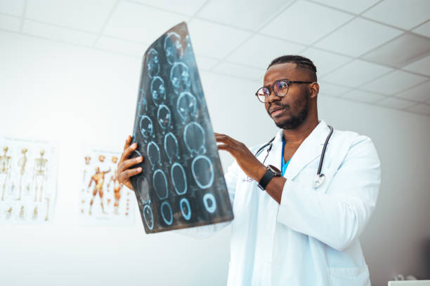 医療脳の概念。 - mri scanner healthcare and medicine medical exam brain ストックフォトと画像