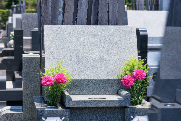 istock The beautiful flowers prepared for the grave 1426220525