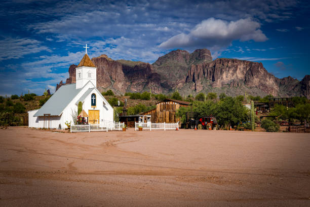 istock Elvis Presley Memorial Chapel 1426222841