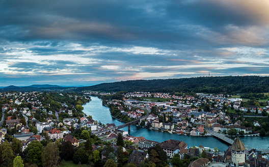 Vista aérea del municipio suizo de Schaffhausen y Feuerthalen en el río Rin photo