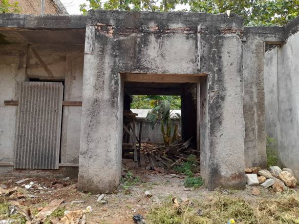 istock abandoned building with cement walls 1426289303