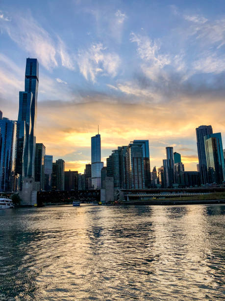 istock Beautiful Chicago skyline at sunset 1426354185