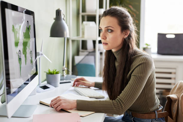 istock Businesswoman working on computer at office 1426373504