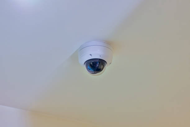 istock Online Security CCTV camera surveillance system indoor of house. Real time Modern CCTV camera on a pole. Equipment system service for safety life or asset. 1426565524