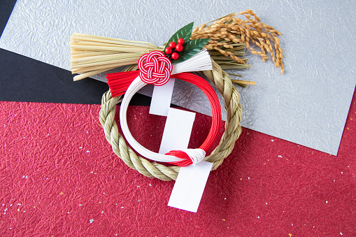 Japanese New Year's image ----washi and mizuhiki wreath and shimekazari