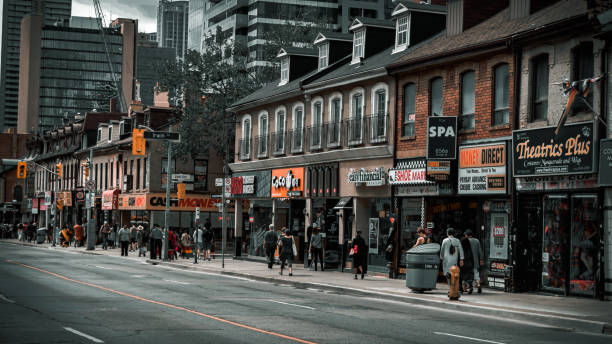 istock Walk to downtown Montreal 1426968770