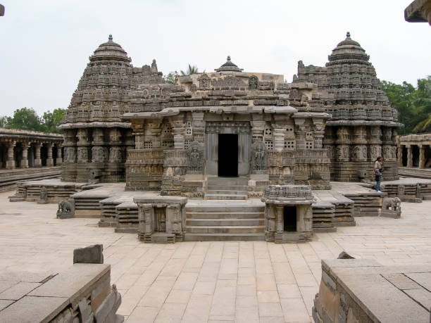 somnathpur temple in karnatak - somnathpur imagens e fotografias de stock