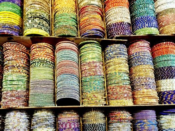 multicolor bangles for sale - 11877 imagens e fotografias de stock