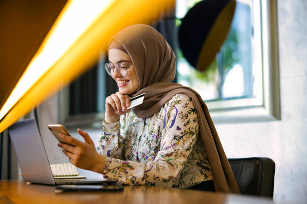 istock Mobility and Online Shopping 1427223027