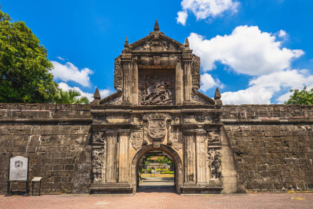 main gate of fort santiago - manila imagens e fotografias de stock