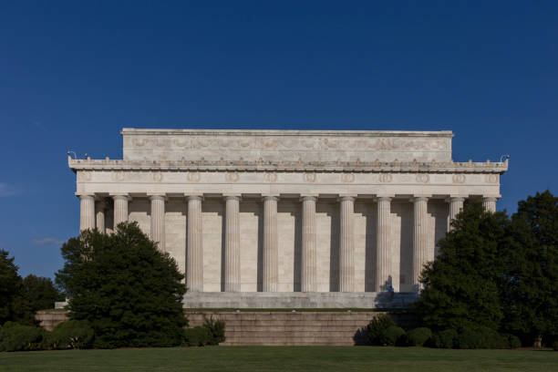 istock Lincoln memorial hall in Washington DC 1427267915