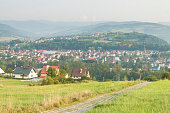 polen-region-malopolska-panorama-viev-der-stadt-mszana-dolna.jpg?b=1&s=170x170&k=20&c=a-7k-q7vnOHHZ8FeuT2EJ53Vn50AEH_pUjvtJZyJwpE=