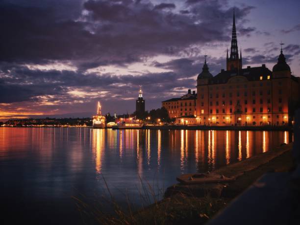 istock Famous buildings in city during the evening 1427298970