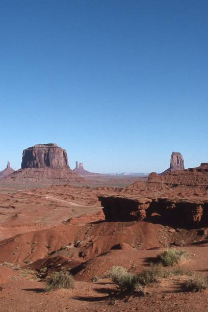 istock Mittens and Mesas in Monument Valley 1427308984