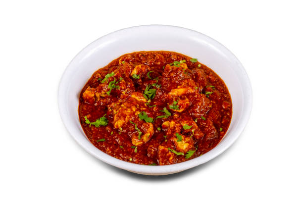 bheja de carneiro vermelho picante ou curry cerebral. estilo goan bheja ou vindaloo cerebral. manteiga bheja ou cérebro makhani curry assado quente e picante prato de molho dhaba punjab, índia. culinária não vegetariana norte-indiana garam masala. - nonvegetarian - fotografias e filmes do acervo