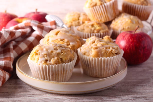 istock Apple streusel topping cakes 1427325472