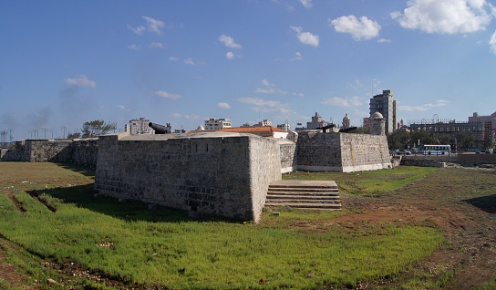 The castle of San Salvador de La Punta (1589 1630) is one of the three main fortifications of Havana together with La Fuerza and El Morro, thus the three pray in the shield of the city.