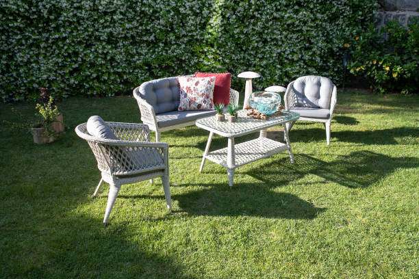 istock house and garden 1427531531