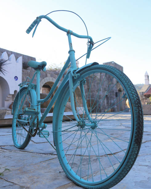 istock antique bike 1427656931