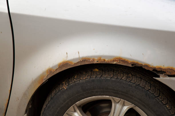 istock Rust on the fender of the car. 1427675795