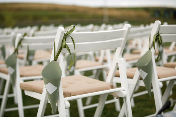istock Green envelope for petals at the wedding ceremony 1427840124