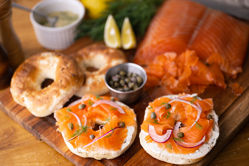 bagel with smoked salmon and cream cheese