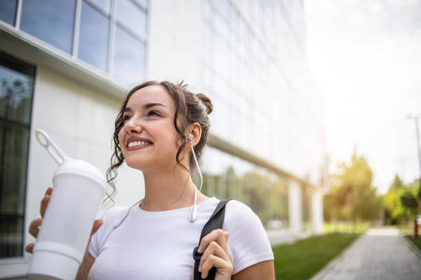 istock Girl prepairing for workout 1427929313