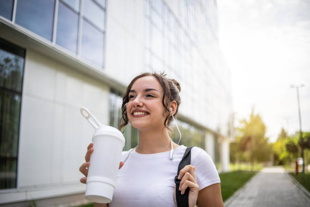 istock Girl prepairing for workout 1427929655