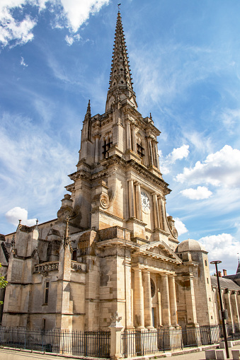 ルソン 島ノートルダム大聖堂ヴァンデロワール川 カトリックのストックフォトや画像を多数ご用意 カトリック, カラー画像, キリスト教