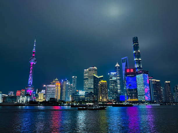 istock Shanghai the Bund 1427949078