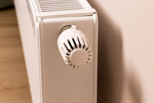 istock Control valve of home heating radiator. Temperature regulator 1428001071