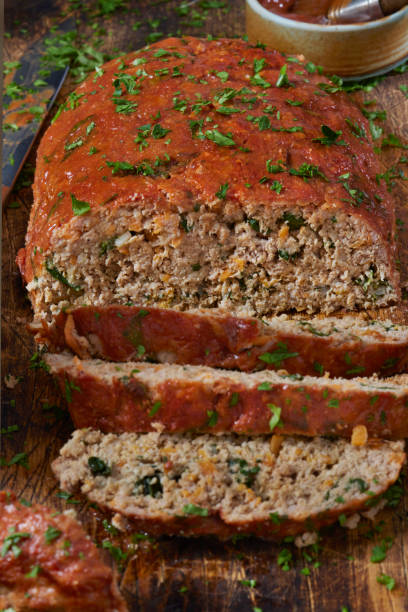 istock Moist Turkey and Spinach Meatloaf 1428106622