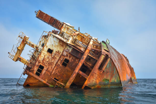 istock sunken ship, grounded transport ship, rusty skeleton of ship 1428113354