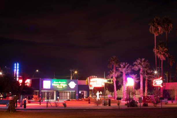 Bar Counter, Bar - Drink Establishment, Berlin, Nightlife, vintage,