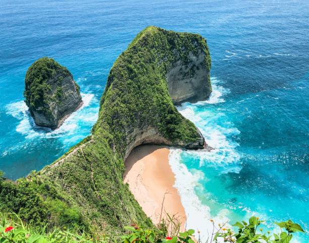 istock Rocky coast on a summer day 1428364535