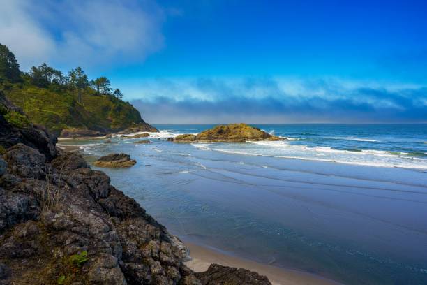 istock Mesmerizing view of a seascape against a cloudy sky 1428368629