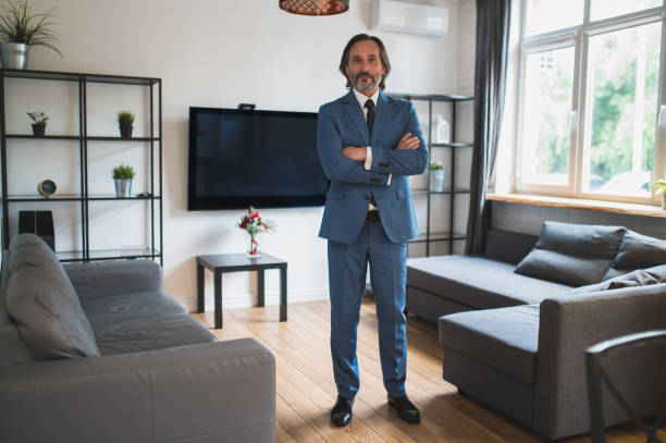 istock Elegant real estate agent presenting apartment for rent 1428463273
