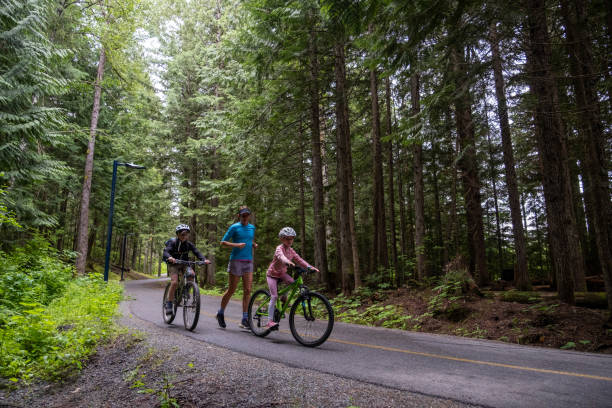 istock Cycling to school in the morning 1428606148