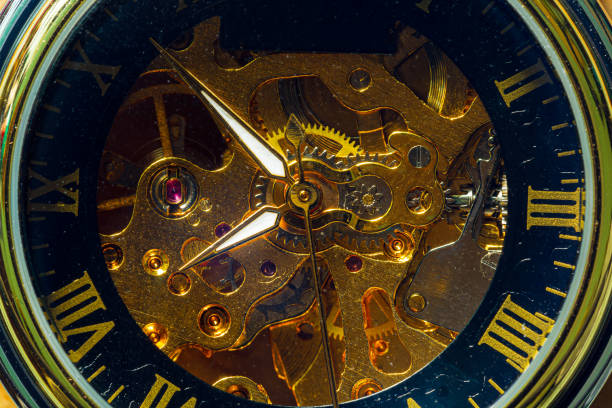 macro mechanical watch,clockwork swiss vintage watch - macro hour hand minute hand accuracy imagens e fotografias de stock