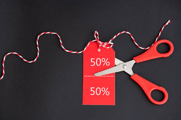 online shopping tag price 50% discounts, discount coupon of cash for future use. - cut price imagens e fotografias de stock