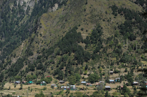 istock Indian Occupied Kashmir side house 1428756920