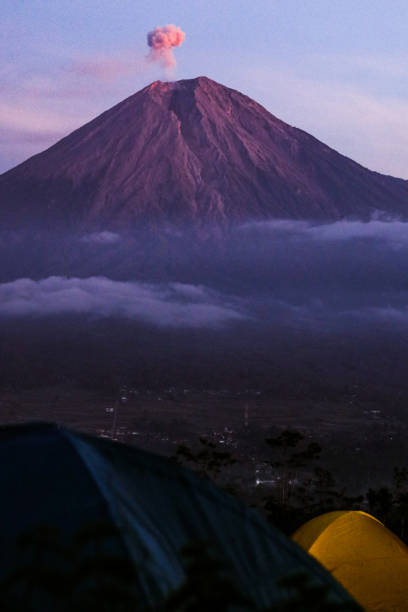 istock Semeru Mountain with Clear Slopes 1428871960