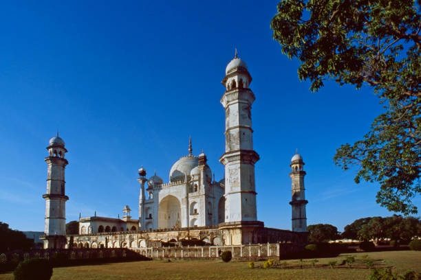 istock View of a ancient Bibi Ka Maqbara at Aurangabad 1428906177