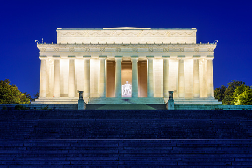 Lincoln Memorial in Washington DC in early morning with clear blue sky, springtime