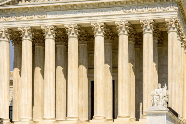 budynek sądu najwyższego stanów zjednoczonych, waszyngton - law legal system column sky zdjęcia i obrazy z banku zdjęć