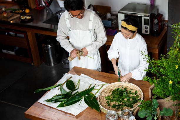istock A couple with a sustainable lifestyle working in the kitchen. 1428954592