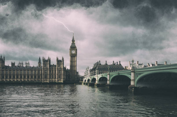 istock Dramatic Lightning Over The Palace Of Westminster 1428967213