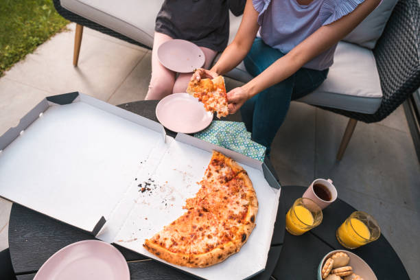 istock Pizza In A Takaway Box On The Table 1429001837