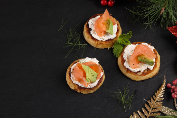 blini - canape buffet cocktail food stock-fotos und bilder